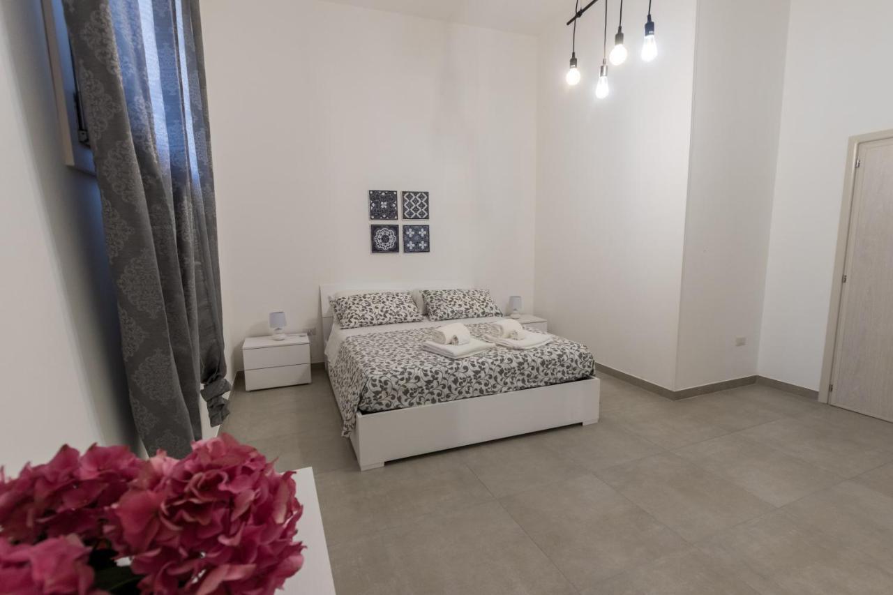 Drooms. Felline Kültér fotó