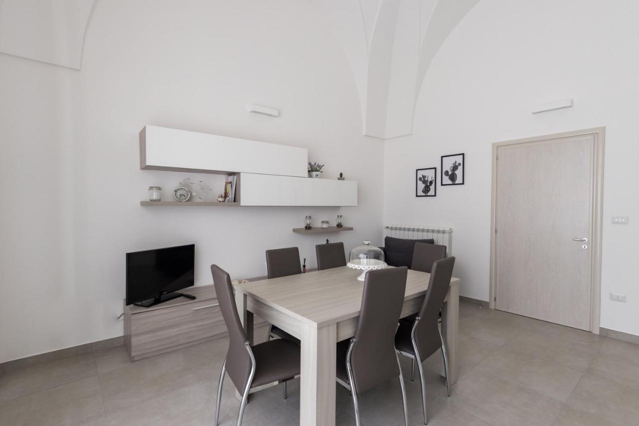 Drooms. Felline Kültér fotó