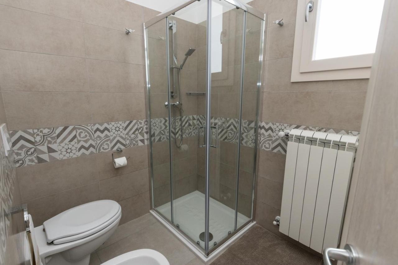 Drooms. Felline Kültér fotó