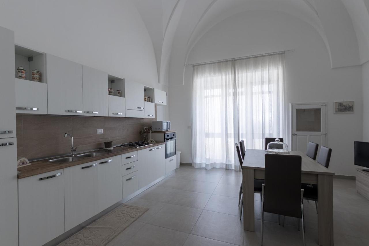 Drooms. Felline Kültér fotó