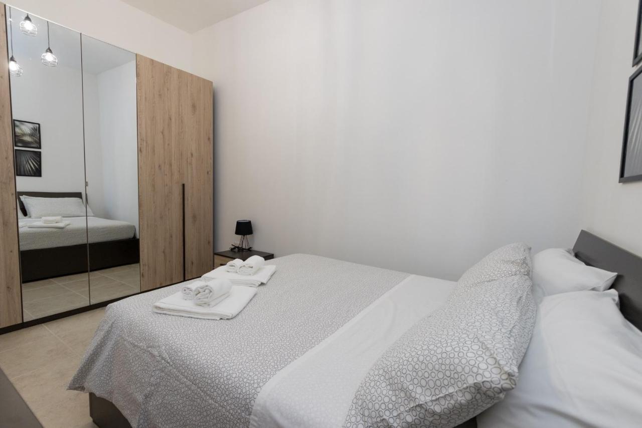 Drooms. Felline Kültér fotó